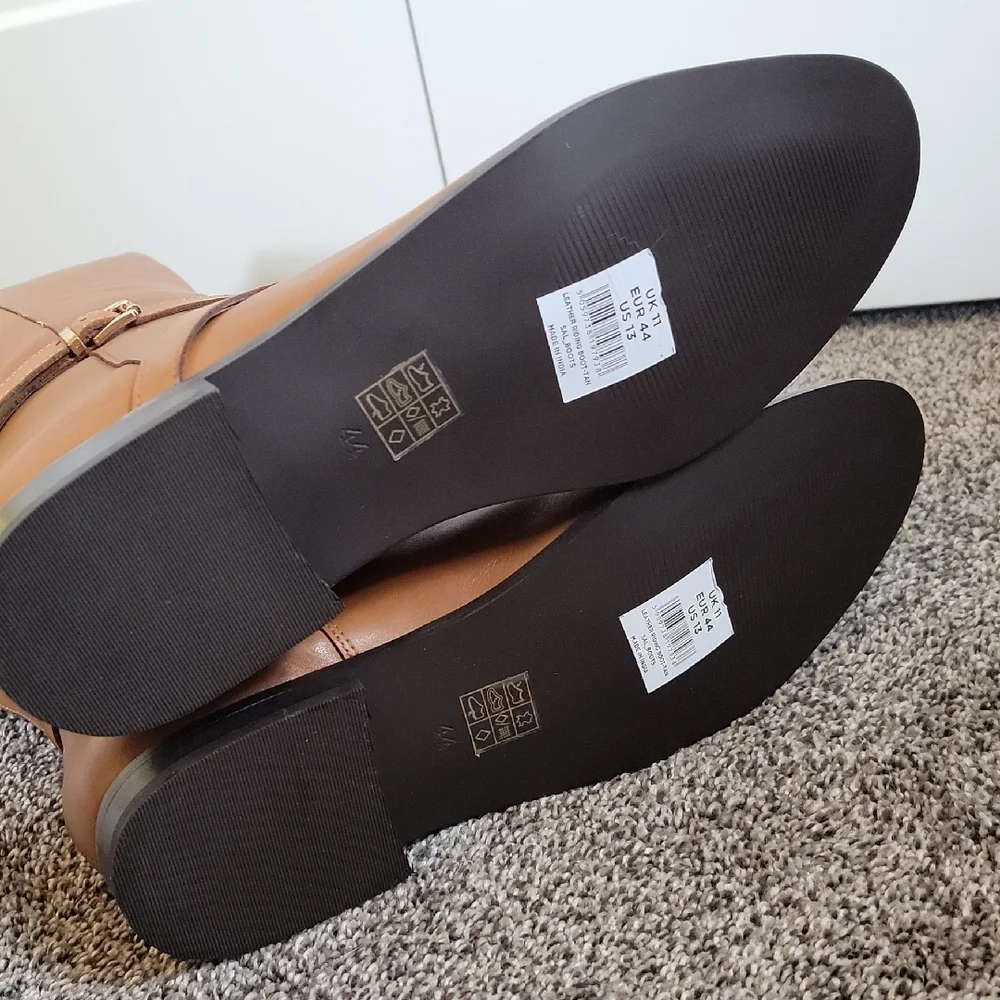 New In Box Riding-style Boots - Picture 5 of 8